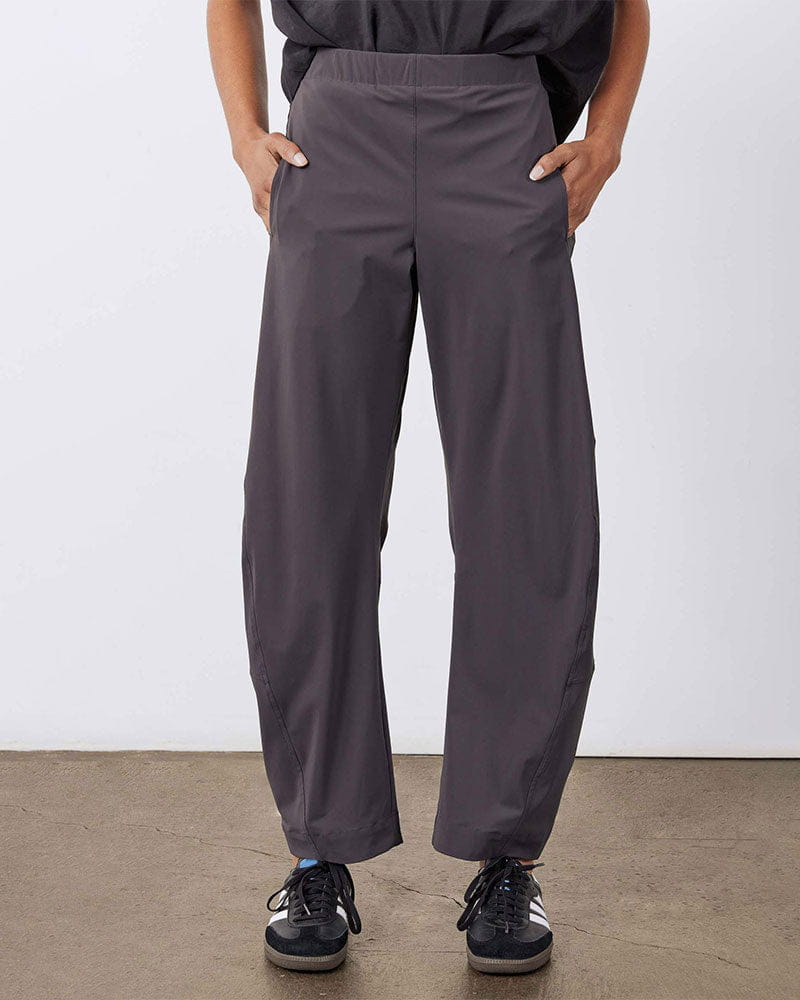 womens-power-meeting-on-the-loose-work-pant