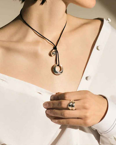 unisex-citywalk-minimalist-non-symmetrical-necklace