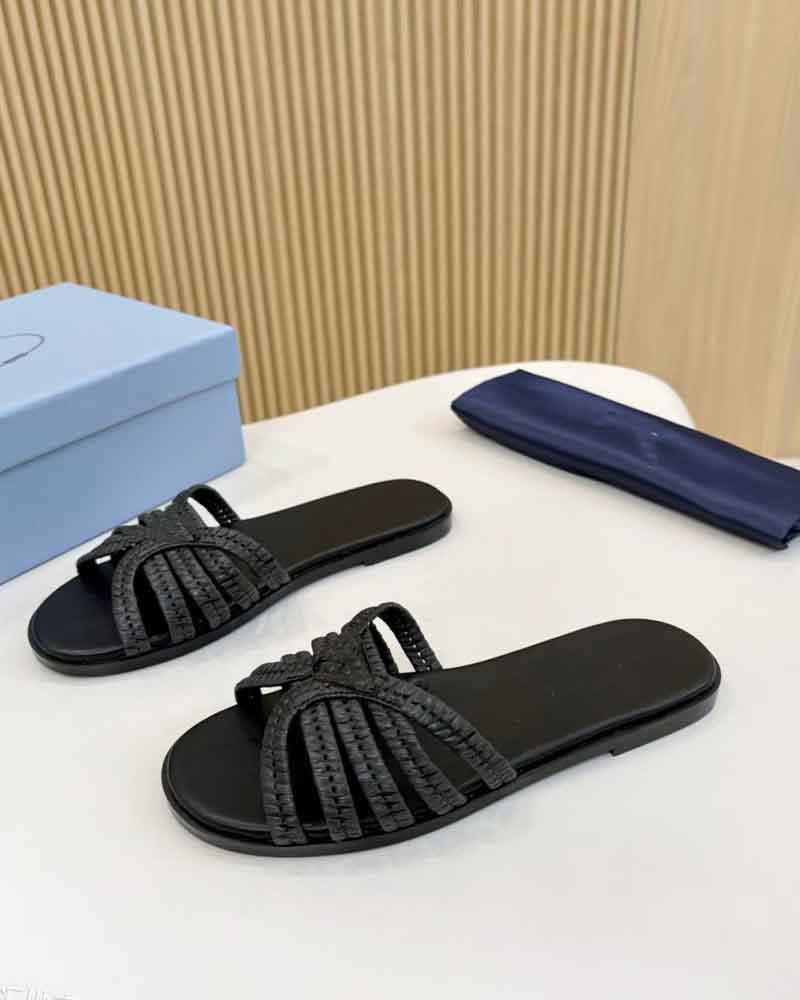 Cozy-Beach-Day-Crochet-Raffia-Slides-10