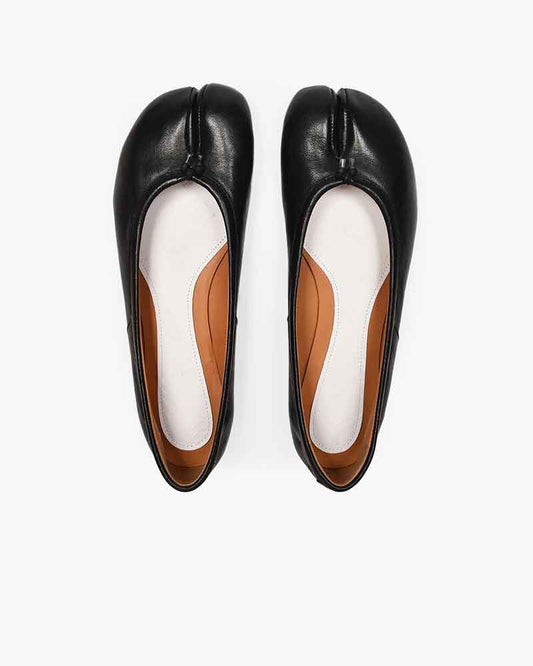 Midnight Tabi Elegance Split-Toe Leather Flats