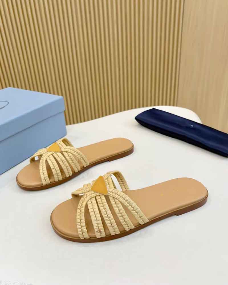 Cozy-Beach-Day-Crochet-Raffia-Slides-7