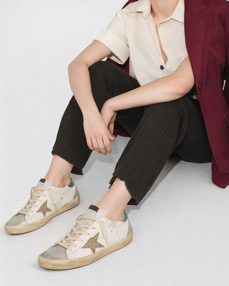 women-s-coffee-run-leather-low-top-gold-glitter-star-sneakers