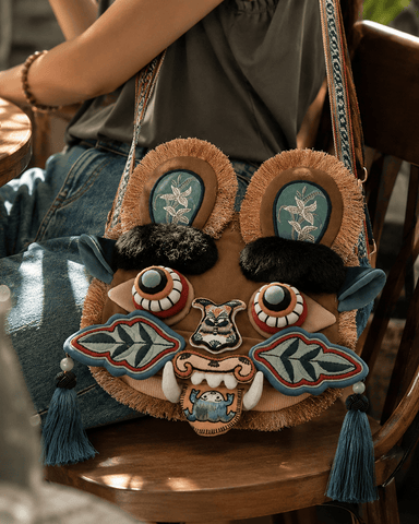 Embroidered Tiger Head Crossbody Bag