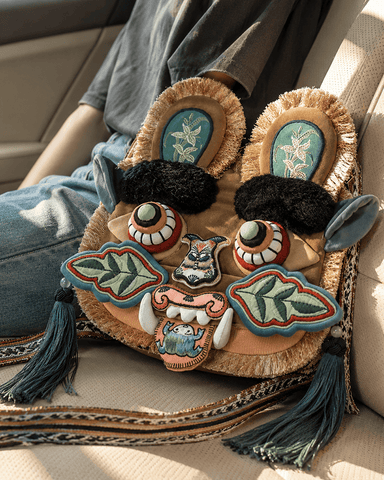 Embroidered Tiger Head Crossbody Bag
