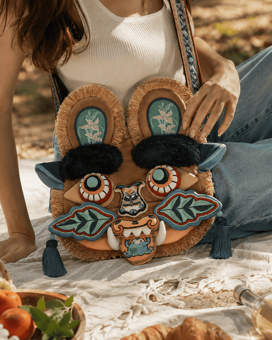 Embroidered Tiger Head Crossbody Bag