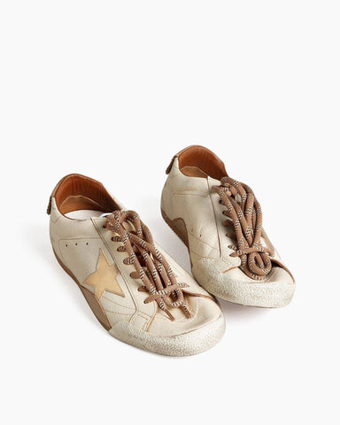 White Leather Sneakers with Gold Star and Beige Heel Tab