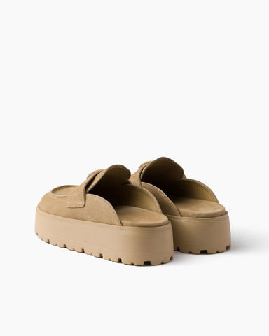 Suede flatform mules