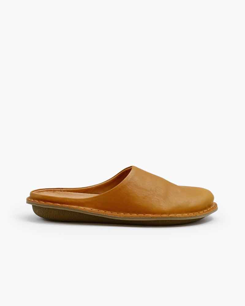 pre-salewomens-daily-wellness-breathable-leather-slides