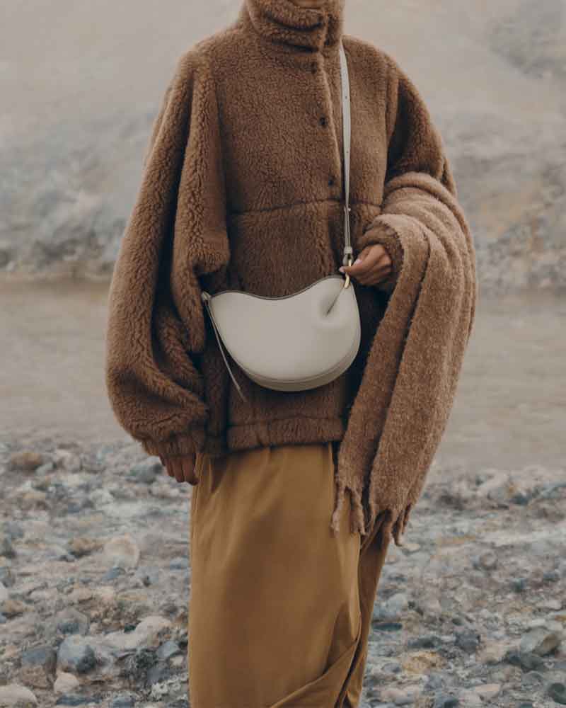 Weekend-Stroll-Textured-Taupe-Shoulder-Bag-13