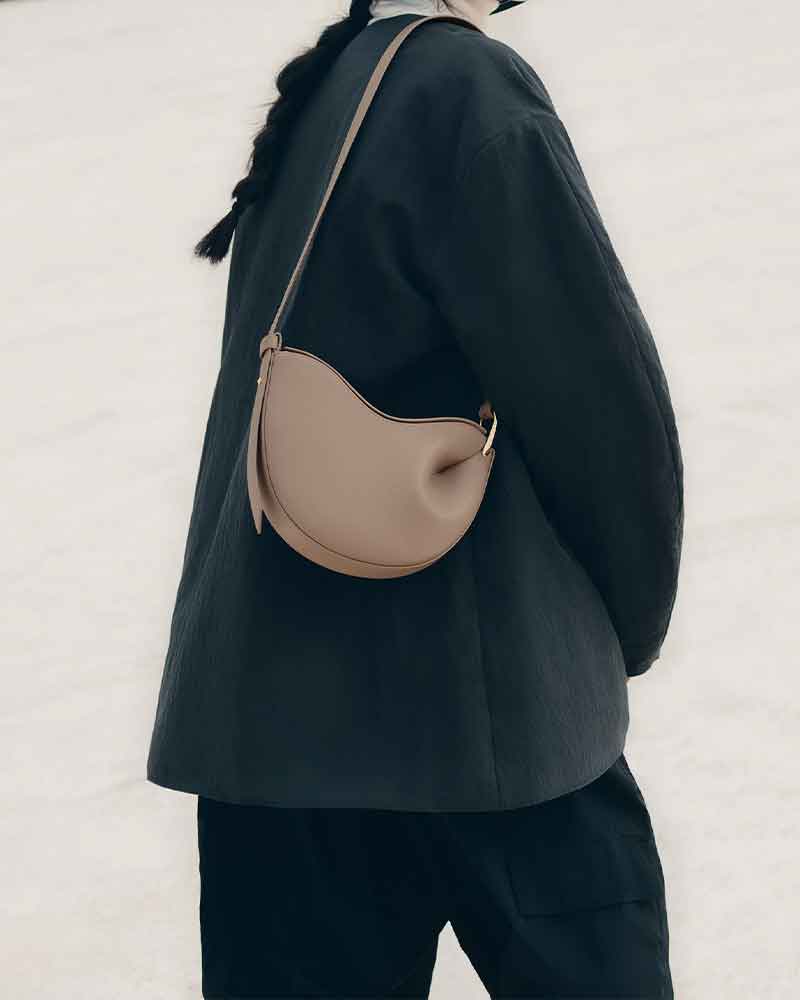 Weekend-Stroll-Textured-Taupe-Shoulder-Bag-20