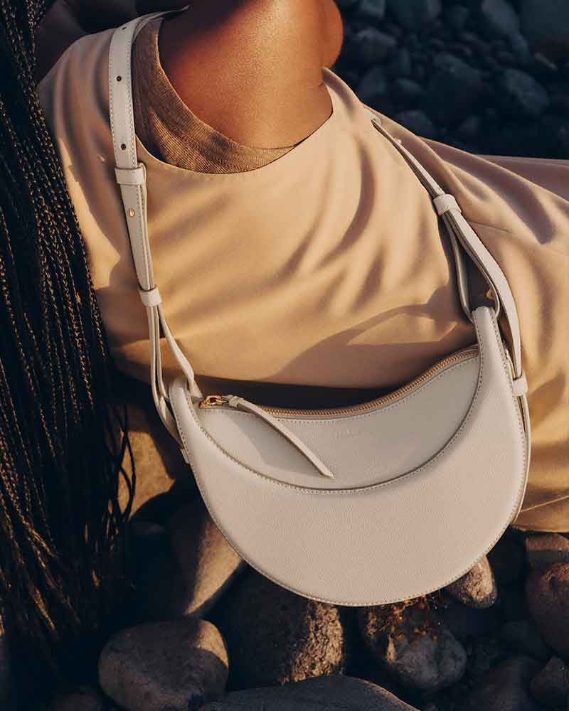 Everyday-City-Textured-Leather-Shoulder-Bag-35