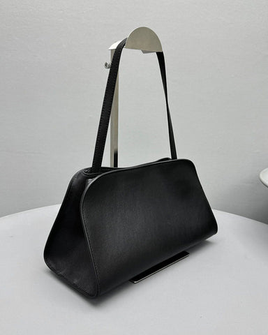 Evening-Stroll-Minimal-Leather-Shoulder-Clutch-6