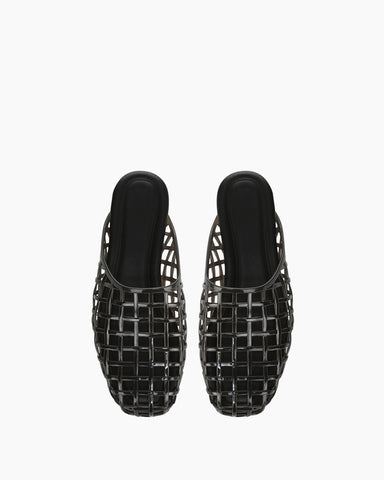 Urban-Getaway-Cutout-Jelly-Slide-Sandals-2