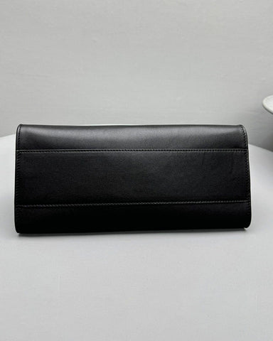 Evening-Stroll-Minimal-Leather-Shoulder-Clutch-1