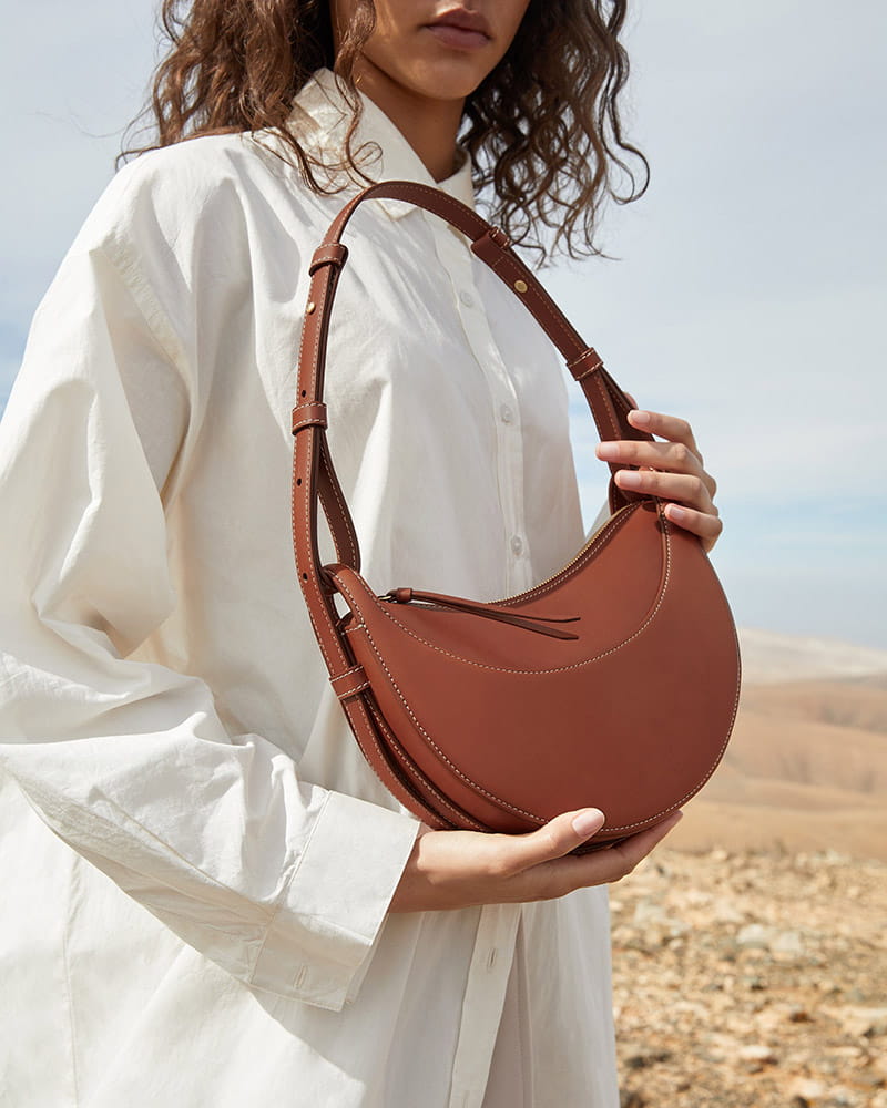 Everyday-City-Textured-Leather-Shoulder-Bag-20