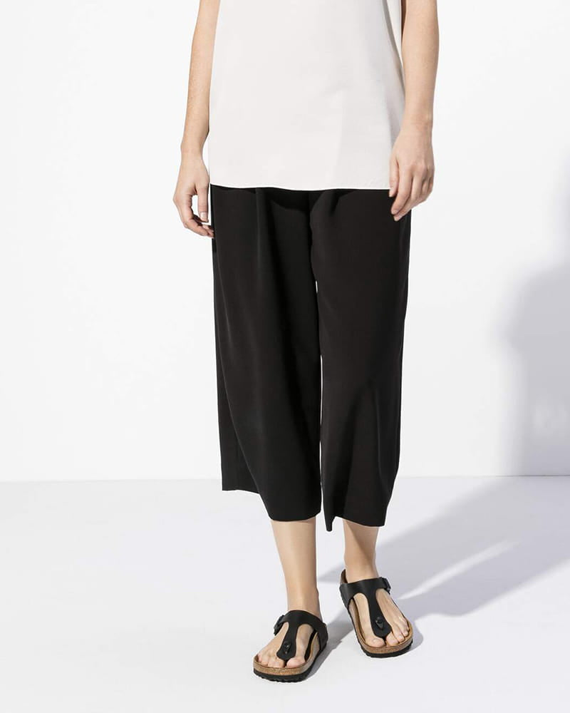 Casual-Beach-Day-Comfort-Thong-Sandal-1