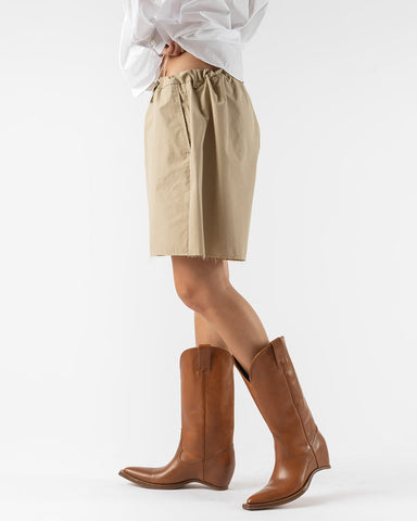 Everyday-City-Stroll-Curved-Heel-Leather-Boots-9