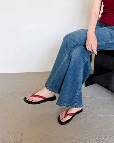 Minimalist-Beach-Ready-Leather-Flip-Flop-Sandals-10