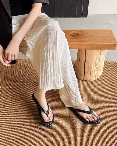 Minimalist-Beach-Ready-Leather-Flip-Flop-Sandals-3