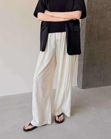 Minimalist-Beach-Ready-Leather-Flip-Flop-Sandals-7