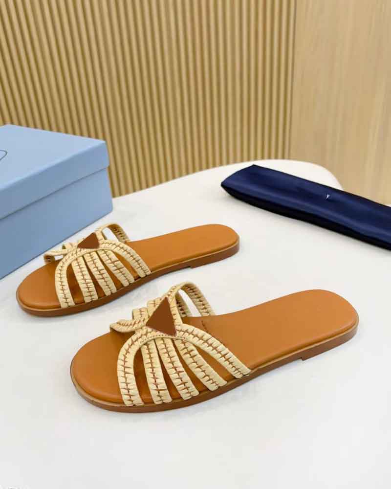 Cozy-Beach-Day-Crochet-Raffia-Slides-8