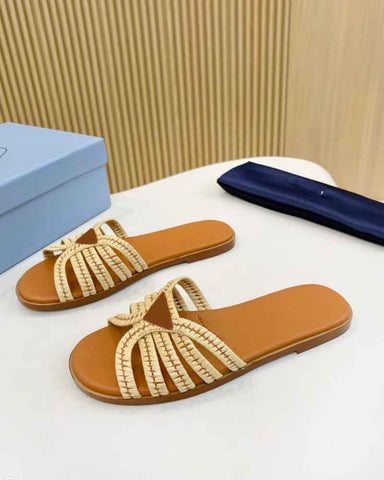 Cozy-Beach-Day-Crochet-Raffia-Slides-8