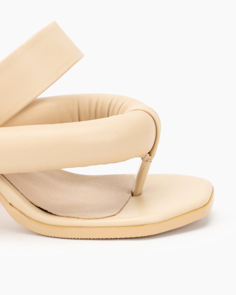Love-Design-Chunky-Block-High-Heel-Thong-Sandals
