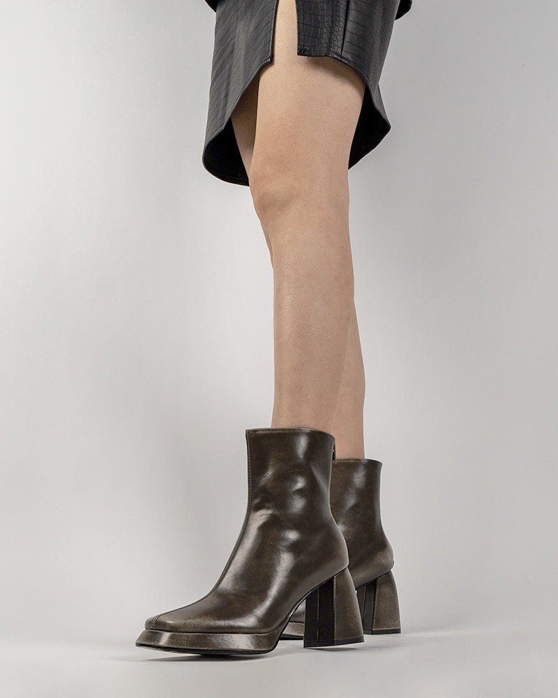 Square-Toe-Block-Chunky-Heeled-Platform-Mid-Calf-High-Heels-Boots