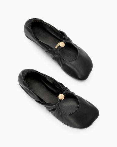 Women‘s Velvet Touch Leather Flats