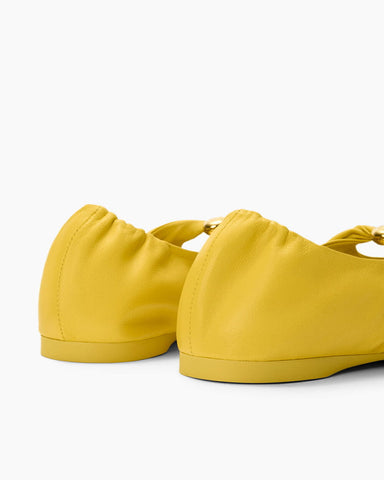 Women‘s Velvet Touch Leather Flats