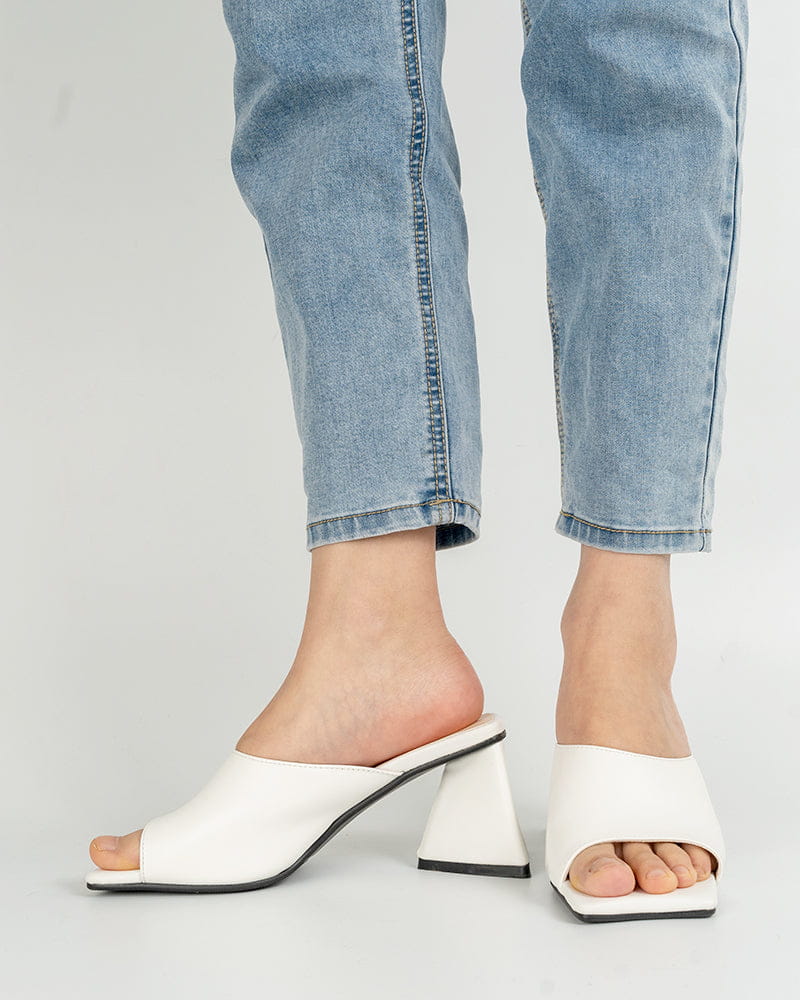 Minimalist Solid Color Chunky Heel Sandals