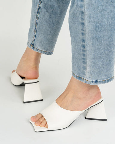 Minimalist Solid Color Chunky Heel Sandals