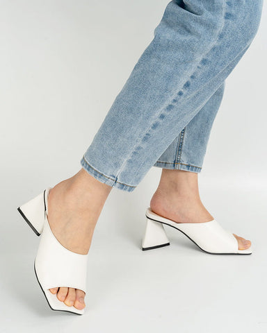 Minimalist Solid Color Chunky Heel Sandals