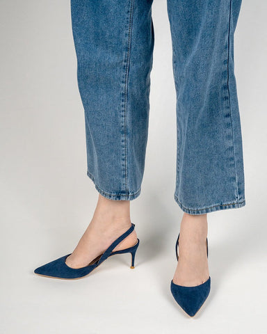 Minimalist-Suede-Pointed-Toe-Mid-Heel-Pumps