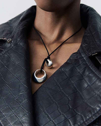 unisex-citywalk-minimalist-non-symmetrical-necklace