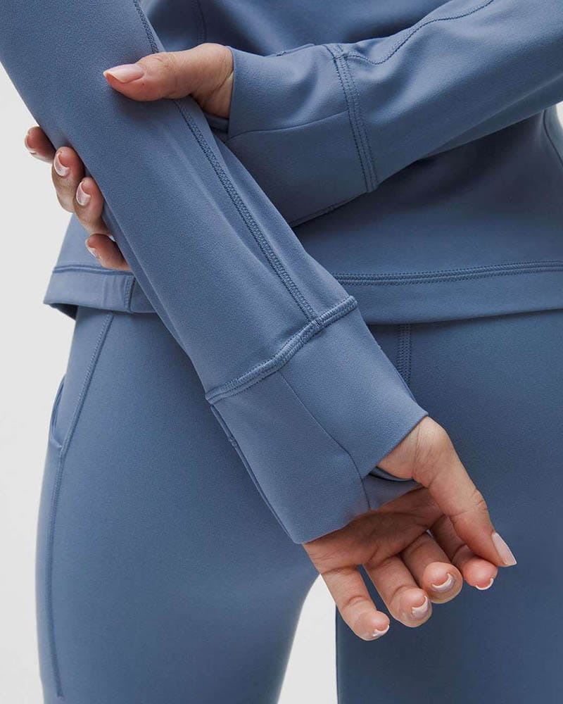 Brilliant-Blue-Studio-Commute-Lightweight-Training-Jacket-3