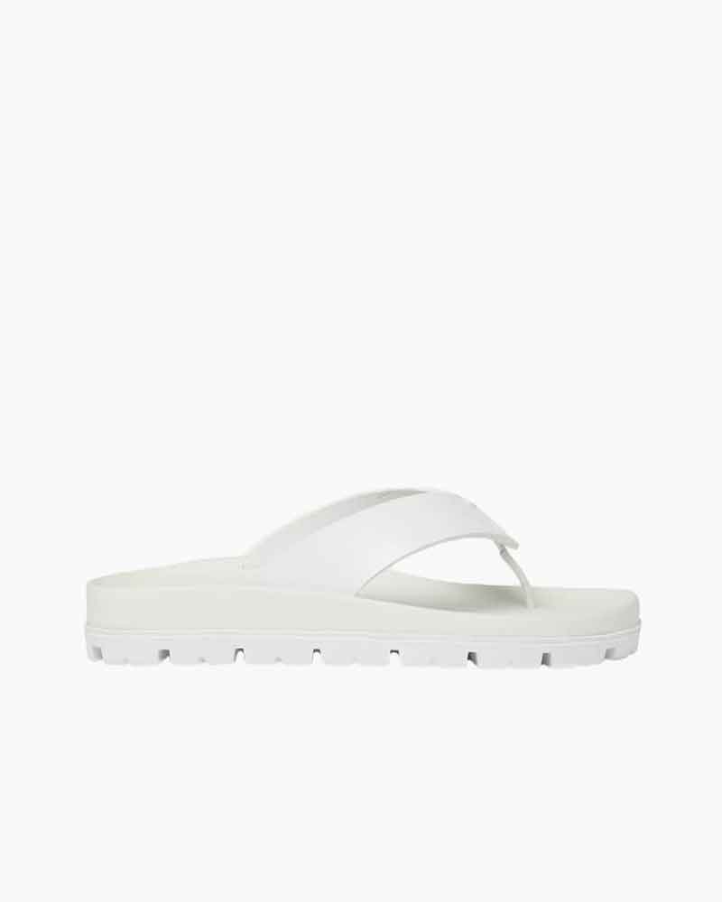 womens-gym-performance-comfortable-rubber-lug-sole-slides