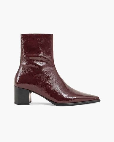 womens-office-chic-leather-zip-up-ankle-booties