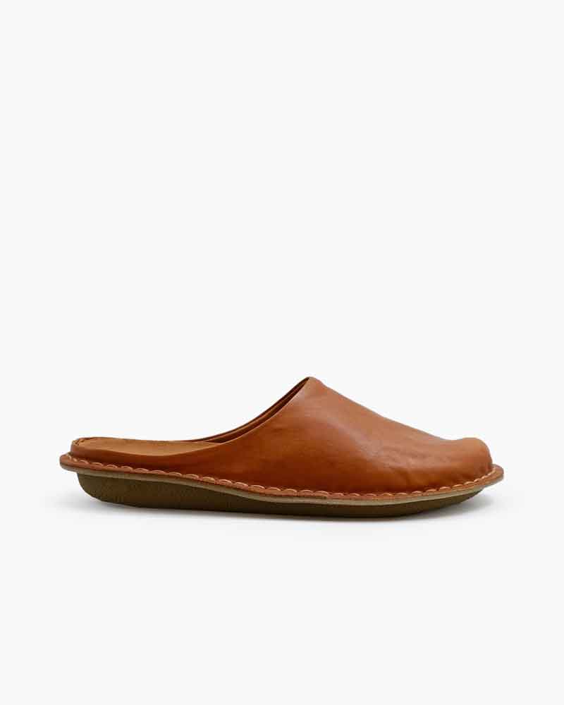 pre-salewomens-daily-wellness-breathable-leather-slides