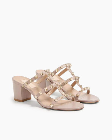 Woman Rockstud Leather Sandal