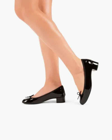 Women’s Glossy Black Round Toe Ballet Pumps