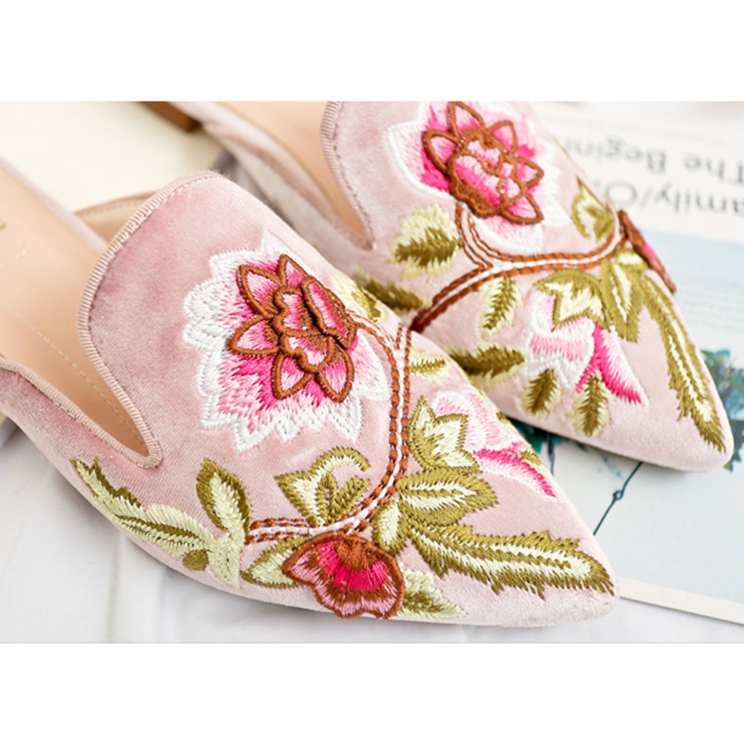 Floral-Embroidery-Pointed-Toe-Mule-Slippers-Flats