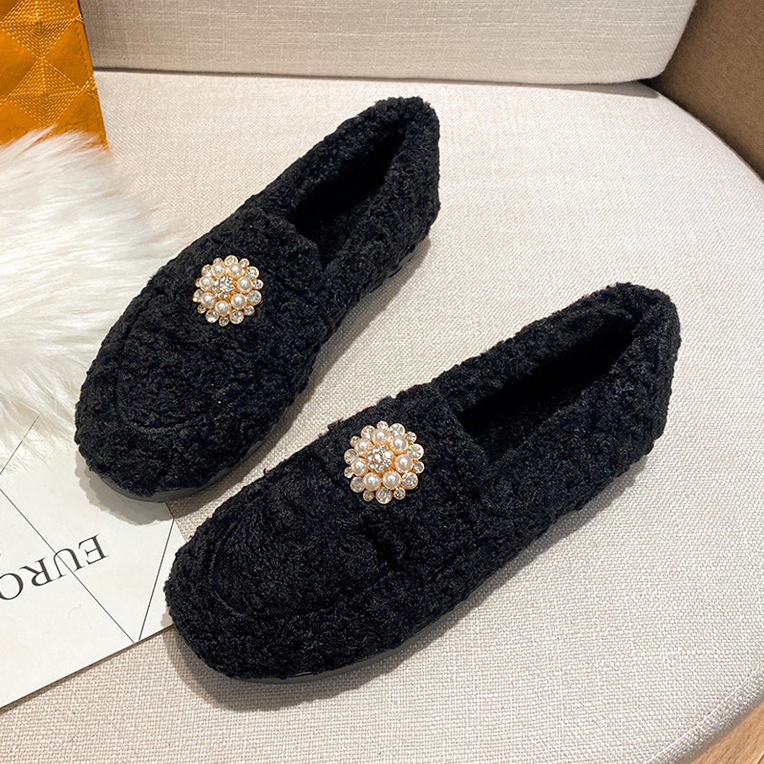 Pearl Flat-Bottom Fur Loafers, Black / US 6.5