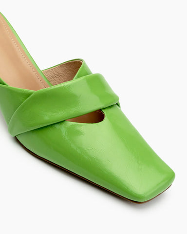 Temperament Minimalist Kitten Heel Mules