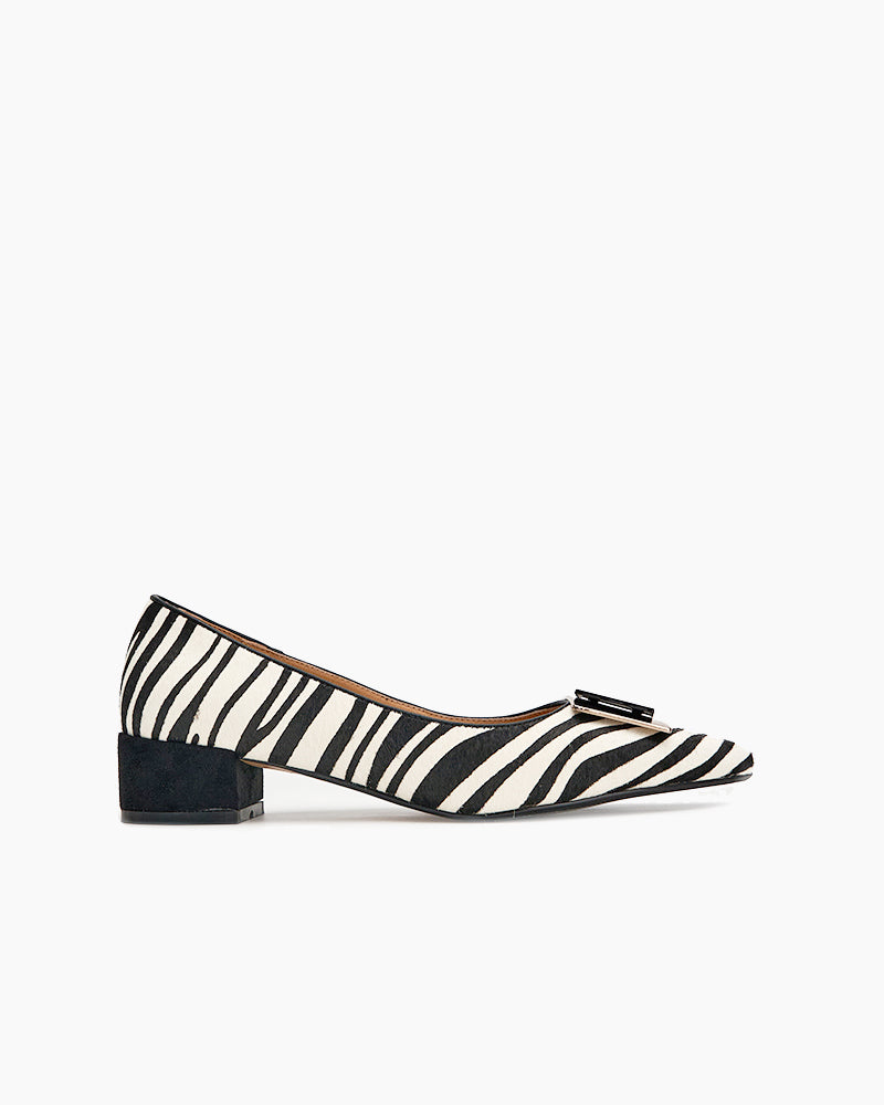 Zebra Print Matching Color Pointed Toe Loafers