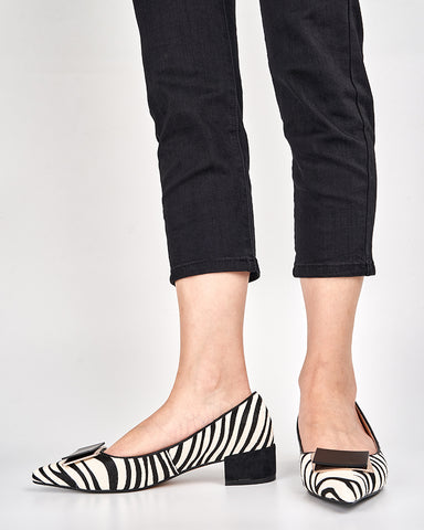 Zebra Print Matching Color Pointed Toe Loafers