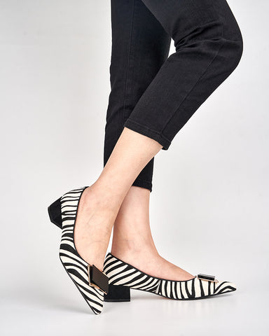 Zebra Print Matching Color Pointed Toe Loafers