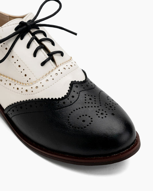 Perforated Lace-up Wingtip Leather Flat Oxfords