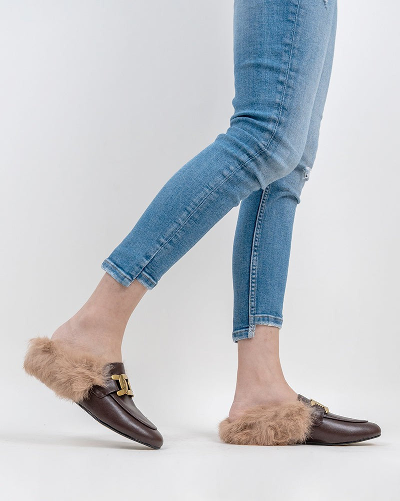 Metal-Decor-Backless-Fluffy-Round-Toe-Slippers-Mule-Fur