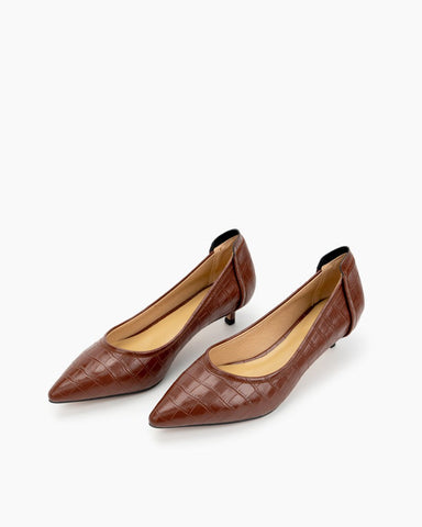 Pointed-Toe-Low-Kitten-Heels-Pumps